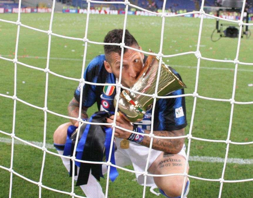 Materazzi incorona Bastoni: "Mi ricorda un po' me. Però non segna molto"