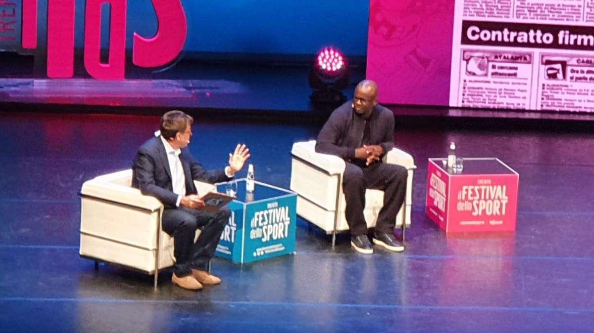Thuram a gamba tesa su Pelé: "Grande calciatore, ma non si è impegnato per il razzismo"