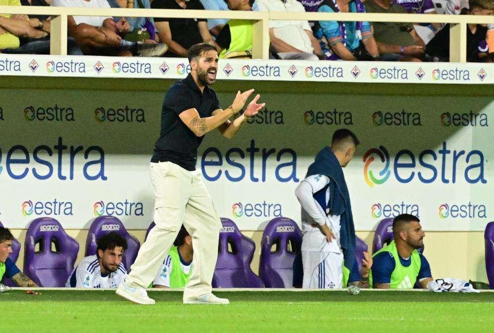 Fabregas squalificato non parla, il ds del Como Ludi spiega: "Evitiamo le polemiche"