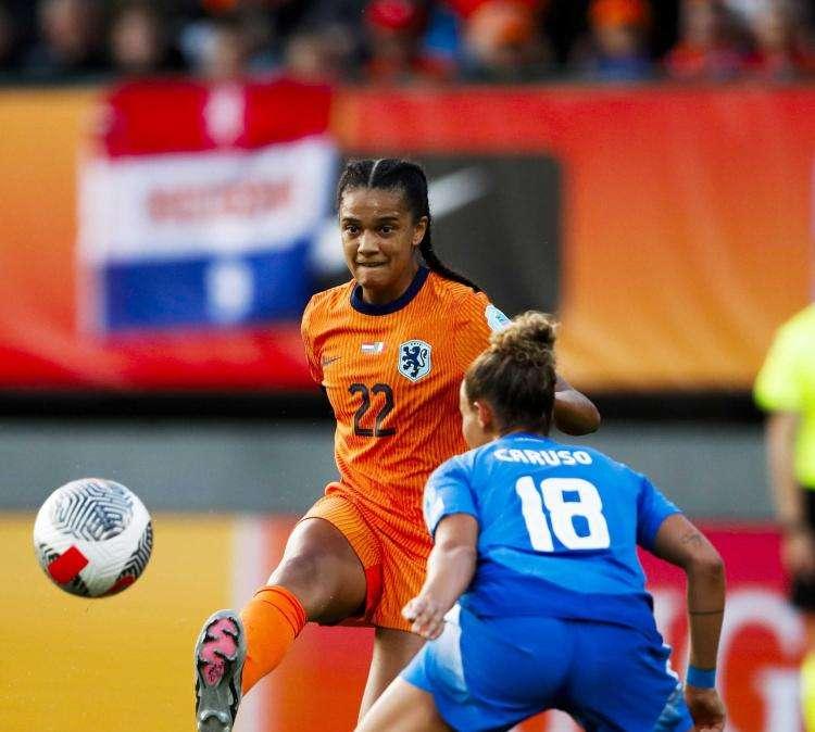 Calcio Femminile, l'Italia a Bolzano cerca il pass per Euro 2025