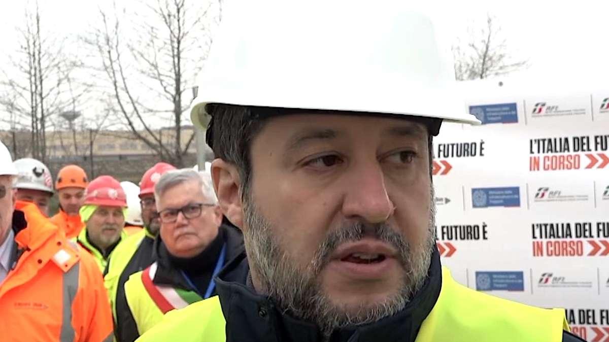 Salvini: 'Conto in nuovi stadi di Milan e Inter. Non parlo da tifoso, ma da ministro"