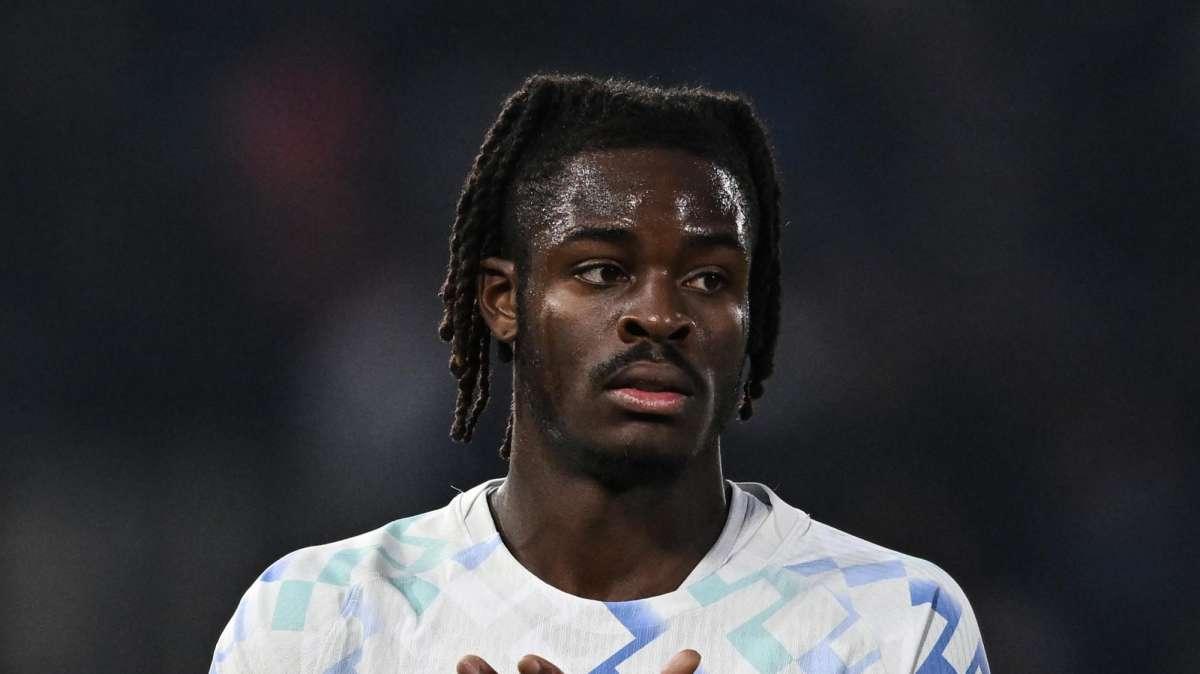 Bisseck: "Sento la fiducia di Chivu, non mi sono arreso e ora le cose stanno andando molto bene"