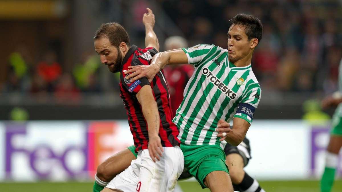 Villarreal vicinissimo a Mandi. È un profilo che piace all'Inter