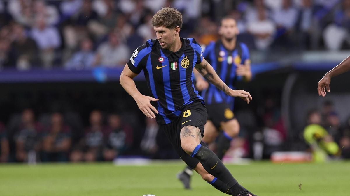 Inter-Udinese, Stones si prende il posto al centro della difesa. Gazzetta: "Un altro cambio in vista"