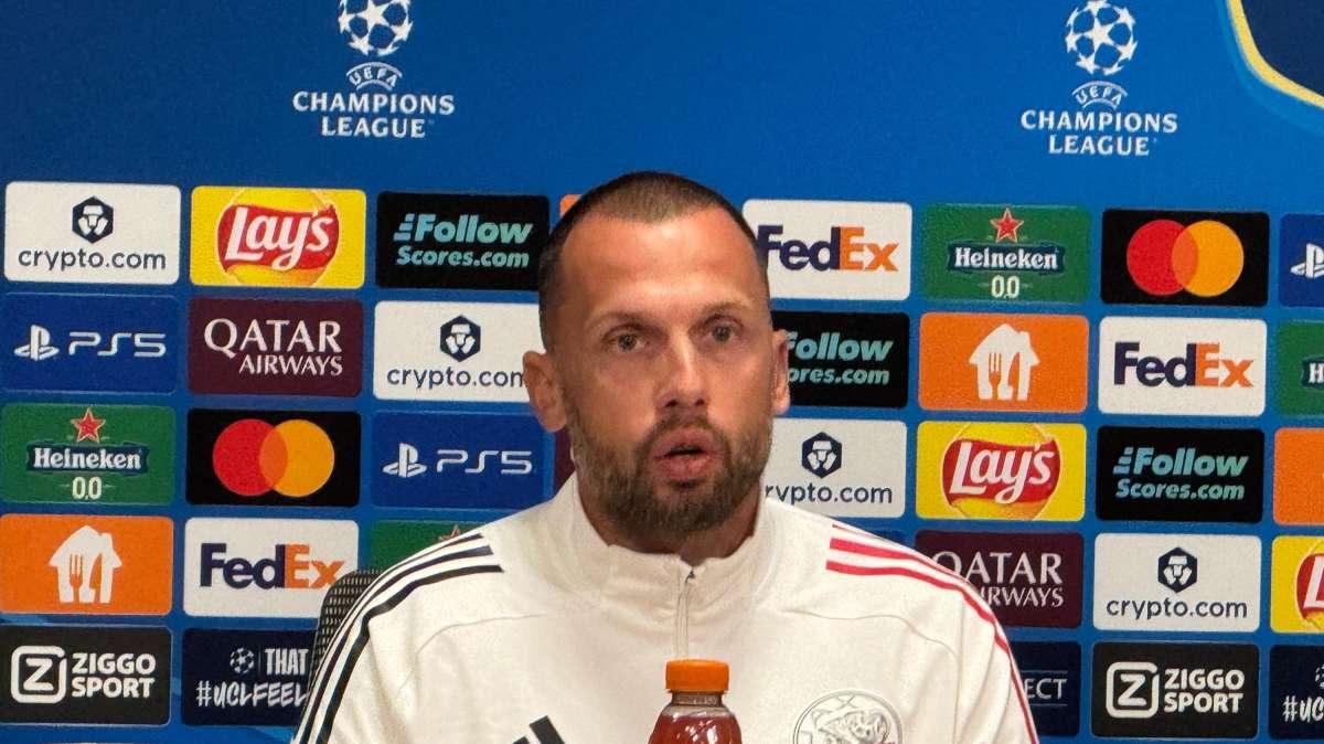 Ajax, Heitinga: "Potevamo segnare per primi e gestirla, dopo il 2-0 si è complicato tutto"