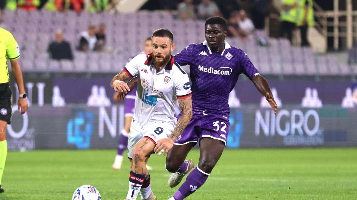 E' corsa al vice Cuadrado, in pole Nandez del Cagliari e il vecchio obiettivo Buchanan