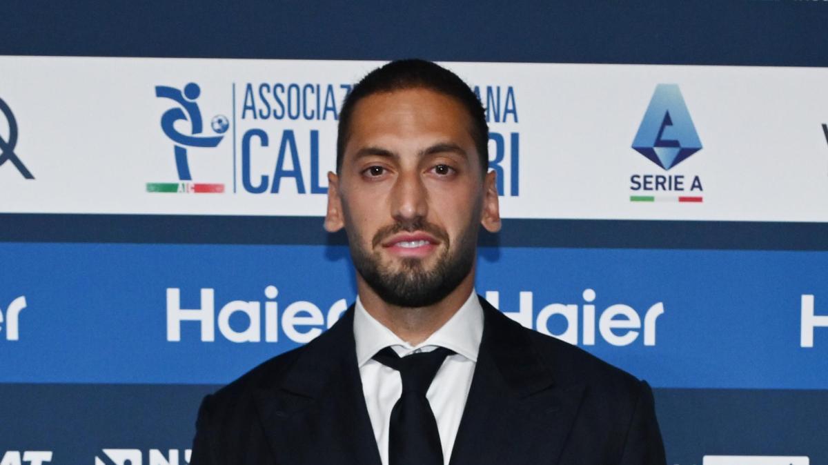 Calhanoglu sugli obiettivi dell'Inter: "Difendere lo Scudetto e fare meglio in Champions"