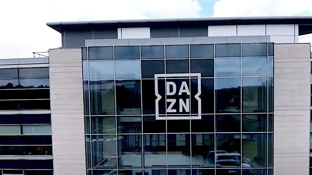 Caro abbonamenti, DAZN non ci sta: "Il prezzo del calcio in Italia è tra i più bassi d'Europa"