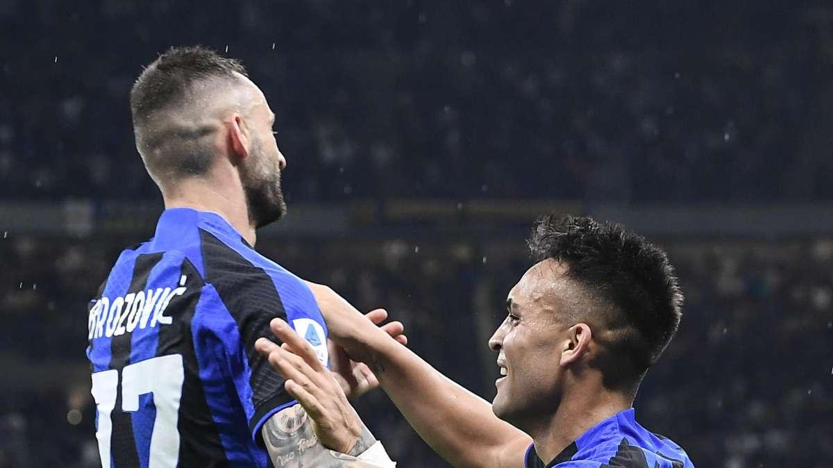 Sky - Il Barcellona non molla Brozovic. L'offerta sarebbe inferiore all'Al-Nassr