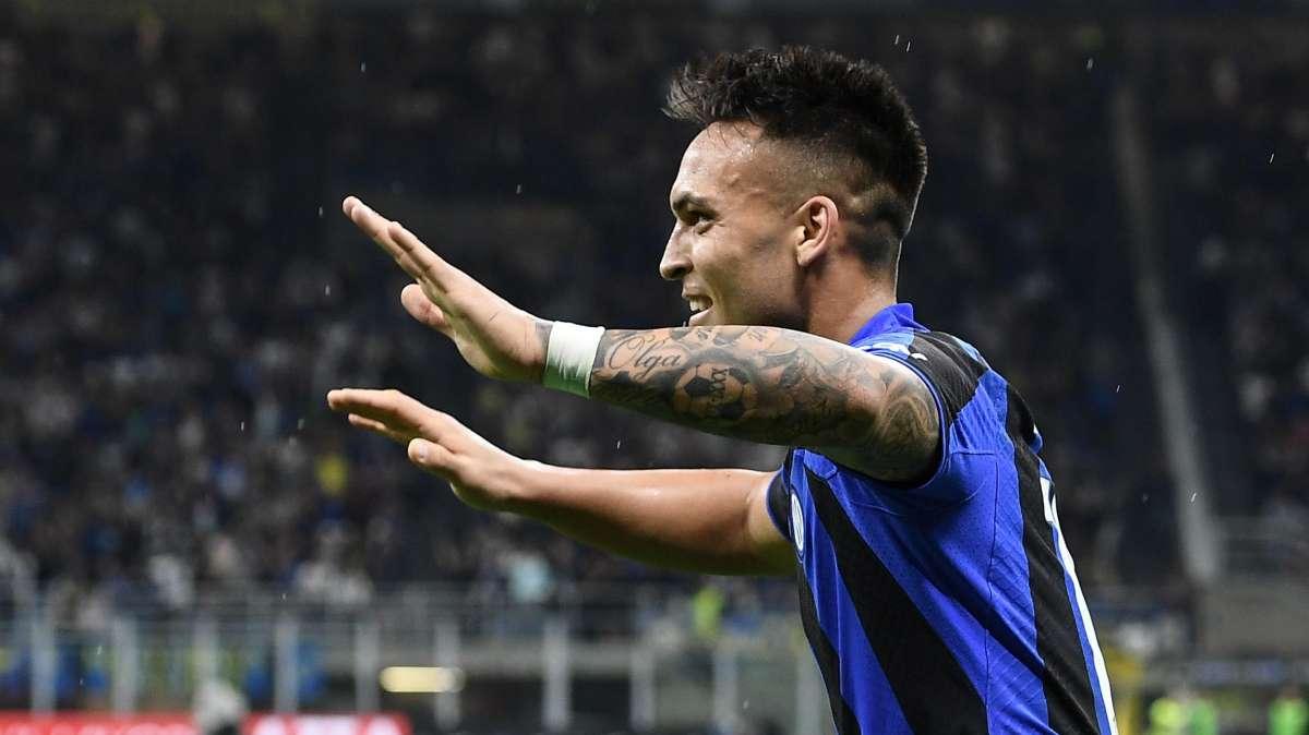 L'Inter sui social: "Alzi la mano chi giocherà in Champions anche l'anno prossimo"