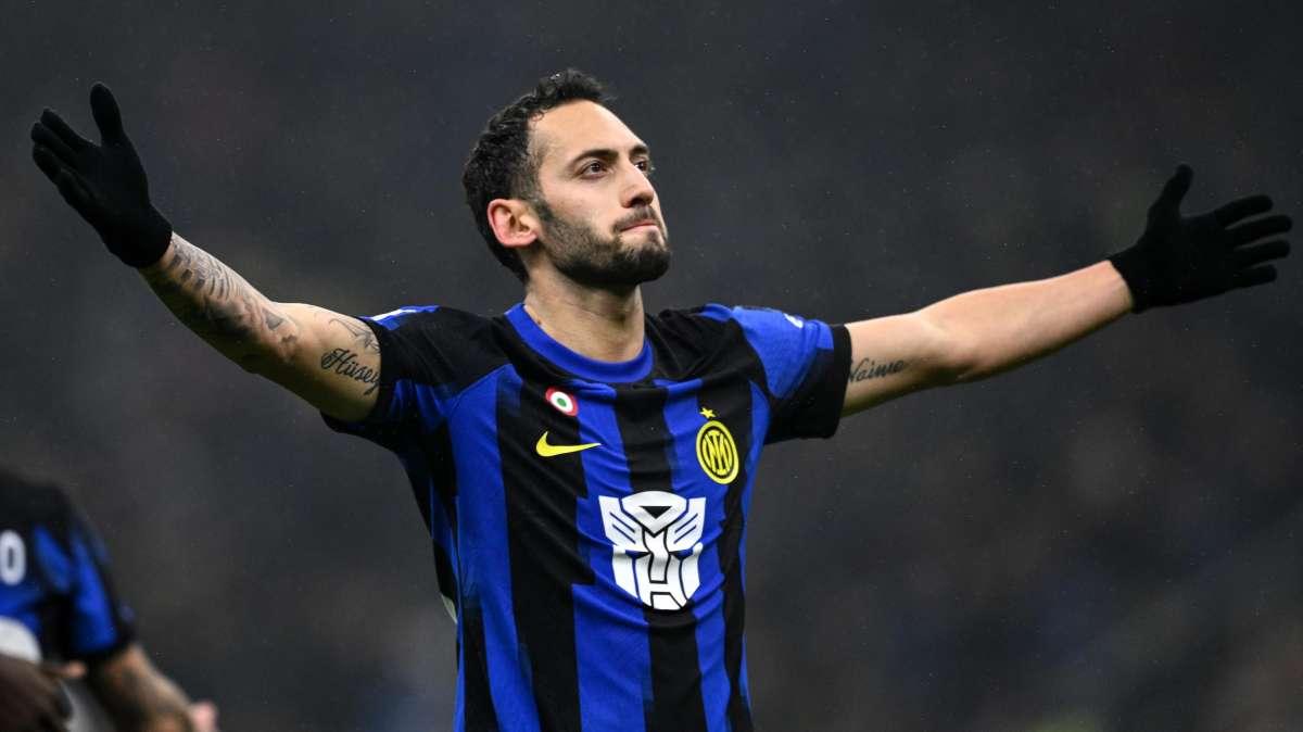 Calha e lode: il turco è infallibile dal dischetto e fa 10 su 10 con l'Inter