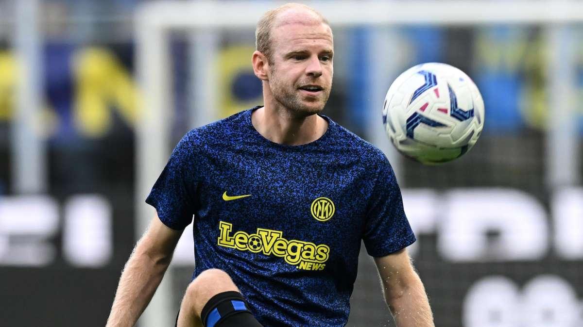 Attacco corto, ma centrocampo extralarge: Klaassen o Mkhitaryan avanzati?