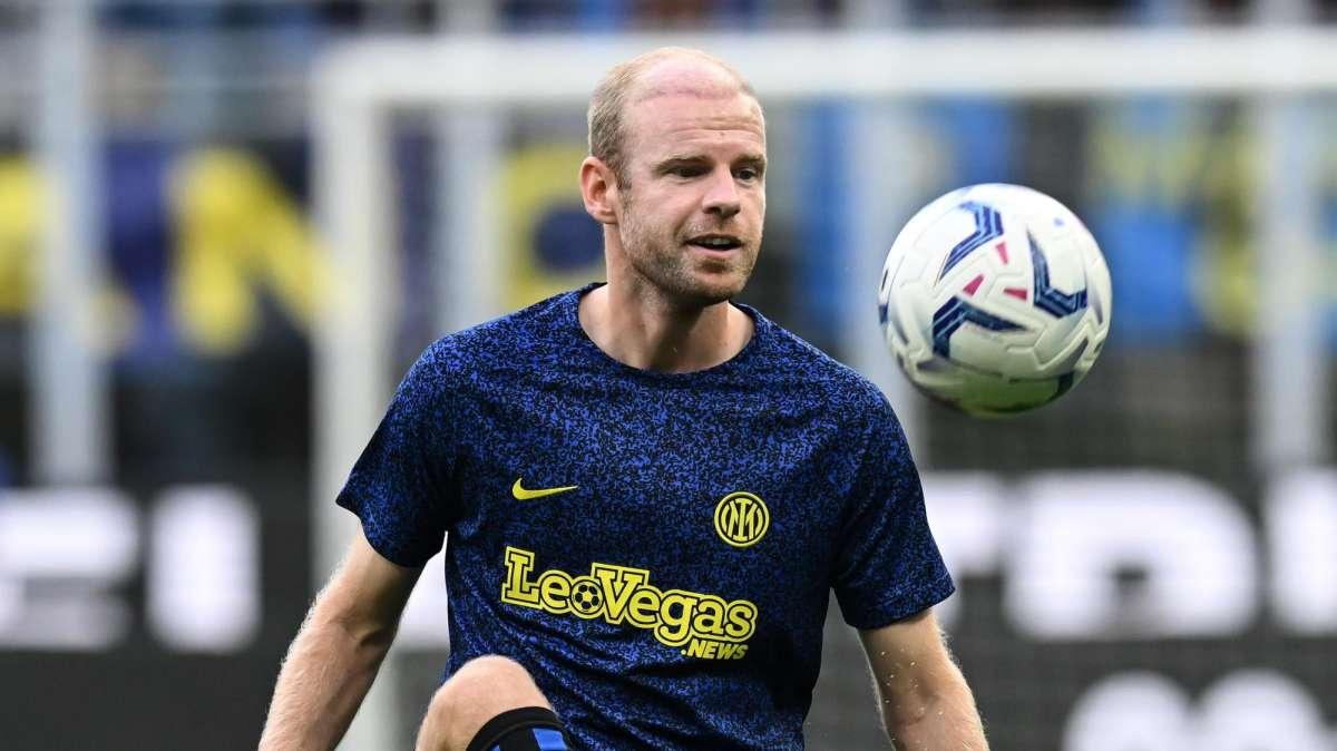 L'Inter presenta il nuovo 'Mago' Klaassen: "Non vedo l'ora di scendere in campo"