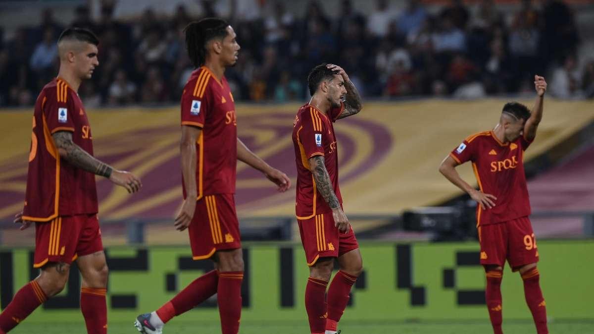 Il Milan attende l'Inter a punteggio pieno. Serie A, la classifica aggiornata