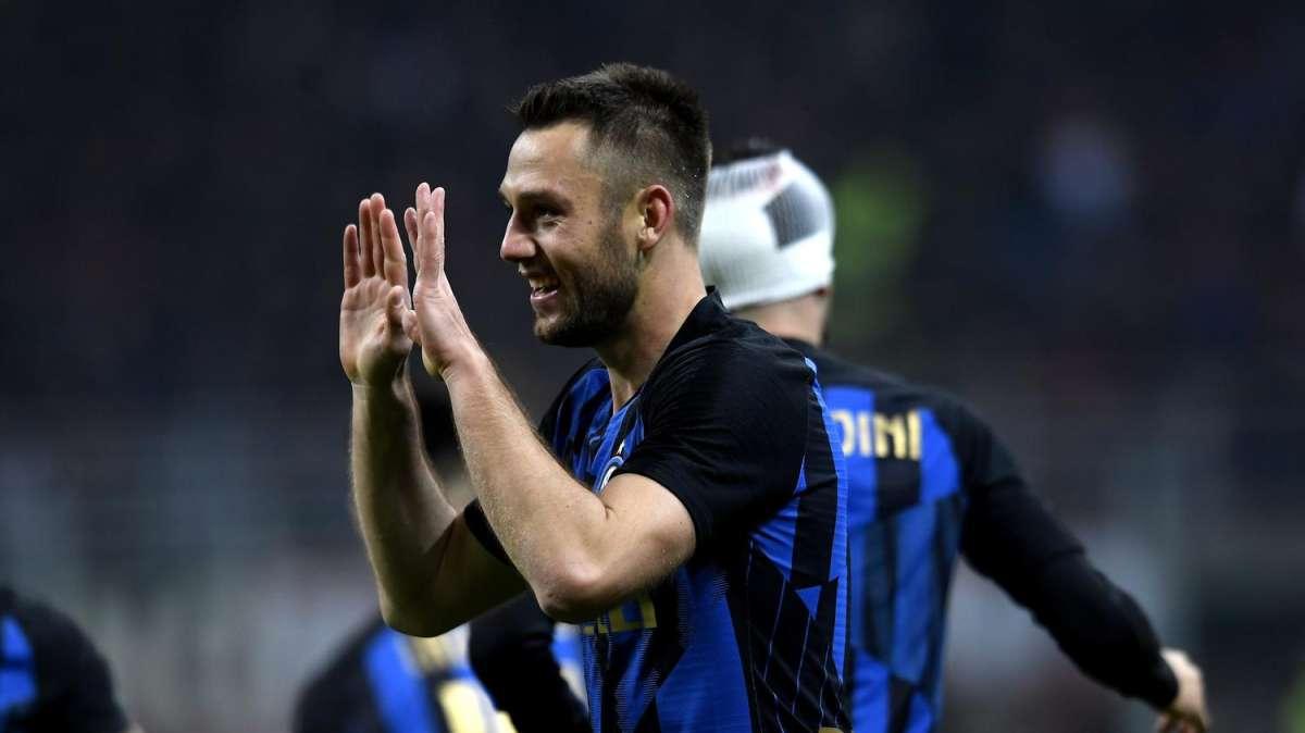 De Vrij a Inter Tv: “Juve arrabbiata, ma vogliamo dimostrare perché siamo campioni”