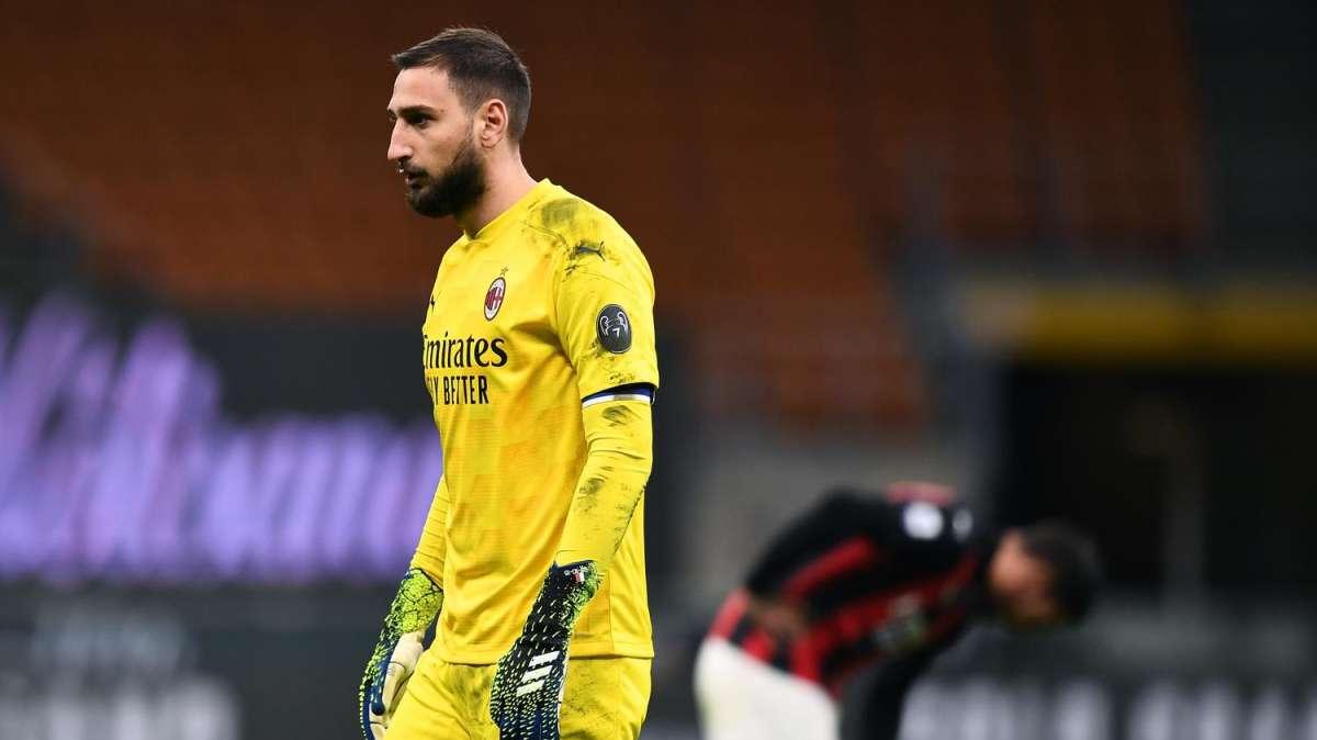 Raiola pronto a beffare Milan e Juve: offerto Donnarumma al Barcellona