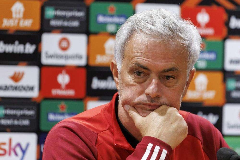 Mourinho via dalla Roma? La smentita del club giallorosso: "Non pensiamo all'esonero"