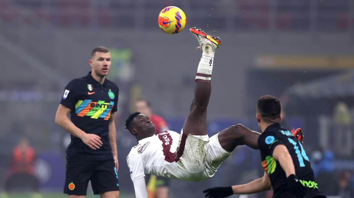 TOP NEWS ore 13.00 - Brozovic in affanno, Ten Hag vuole Dumfries: l'Inter cerca l'erede