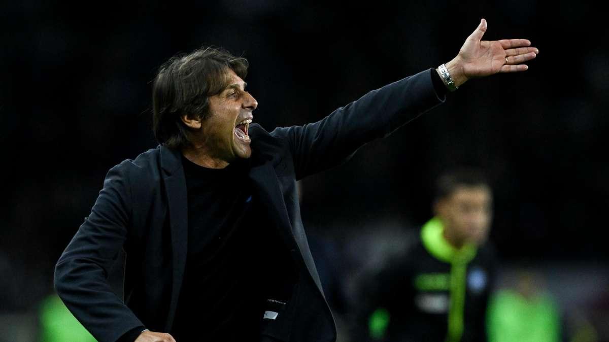 Inter, aggancio del Napoli per ingaggi. Ma Conte doppia Chivu per spese sul mercato: i numeri