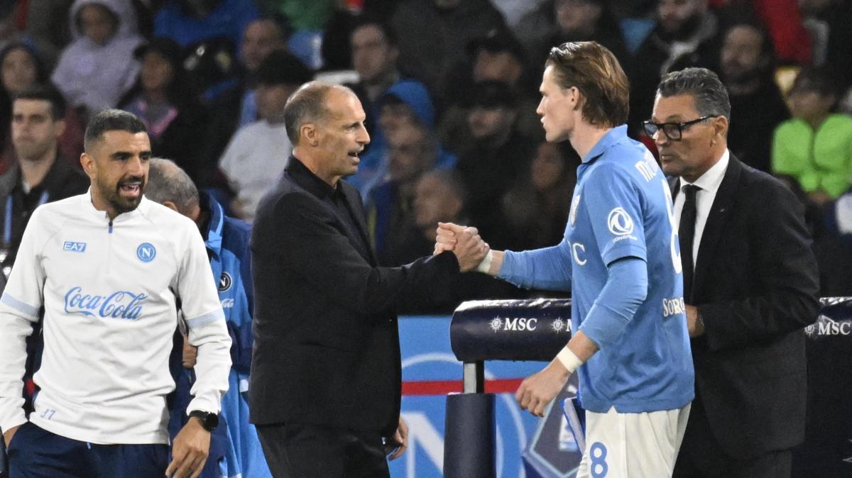 Napoli, Allegri vola basso: "'Questa deve essere la normalità, non dobbiamo esaltarci"