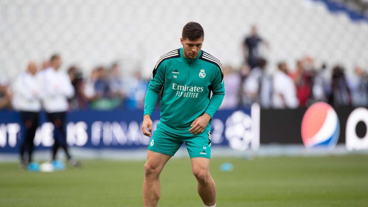 Fiorentina vicina a Jovic: l'attaccante serbo può arrivare in prestito secco