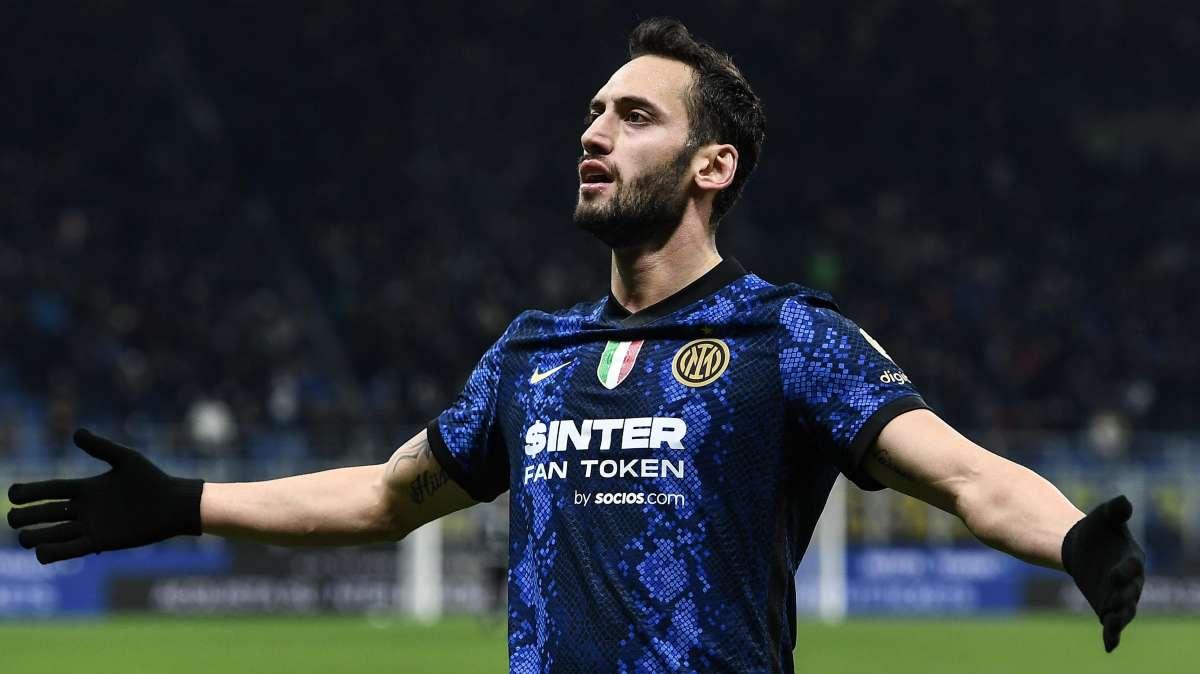 Calhanoglu: "Difficile il cambio squadra, il mancato scudetto sembrava colpa mia"