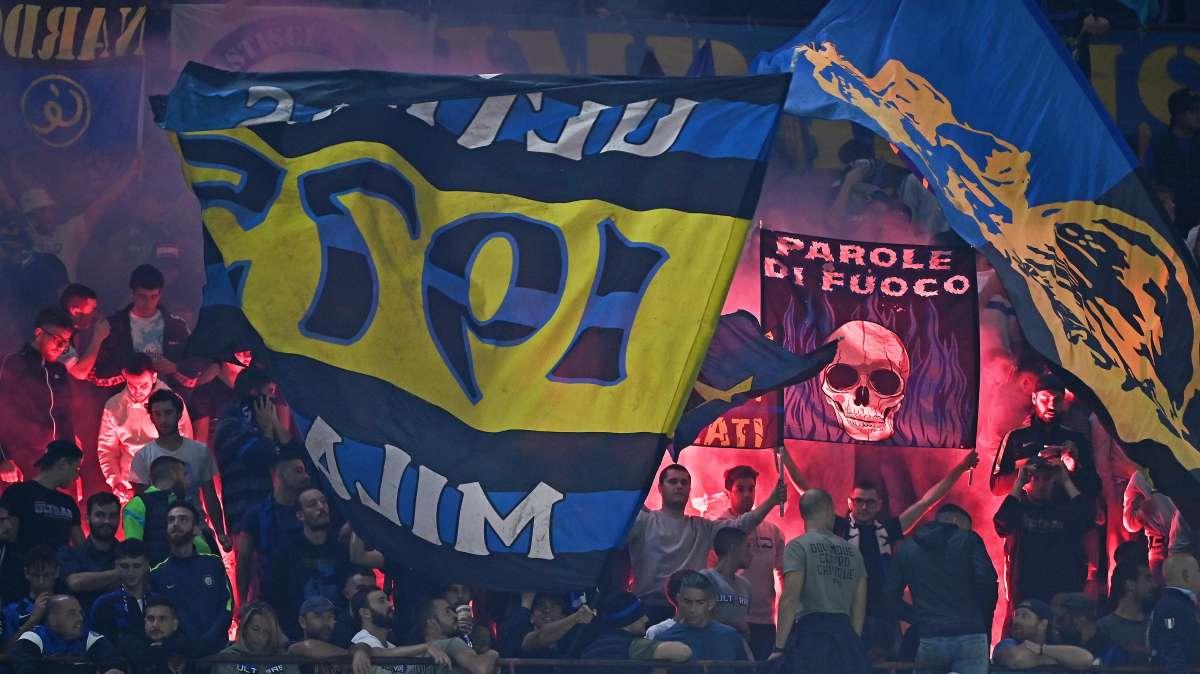 Caos in Curva Nord, l'Inter si dissocia. Al vaglio la possibilità di risarcire i tifosi