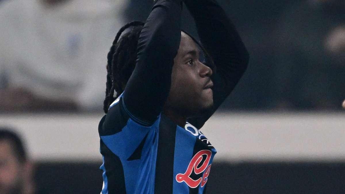E Lookman che fa? Niente scontro con l'Atalanta. Almeno per ora...