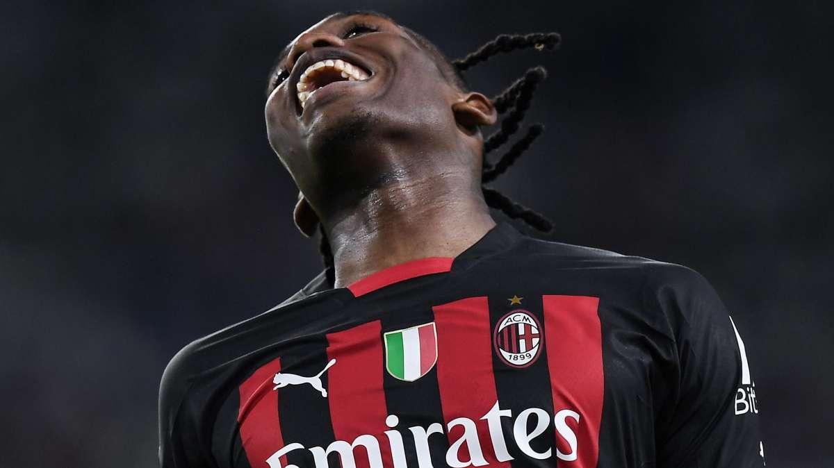Leao amaro sull'addio di Tonali: "Vedevo in lui il futuro del Milan per anni"