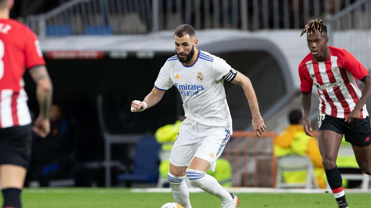 Real Madrid, problema alla coscia per Benzema: sostituito al 17' da Ancelotti