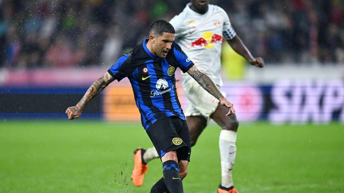 Sky - Tensione per Sensi-Leicester, inglesi al lavoro per il visto. Parte la corsa contro il tempo