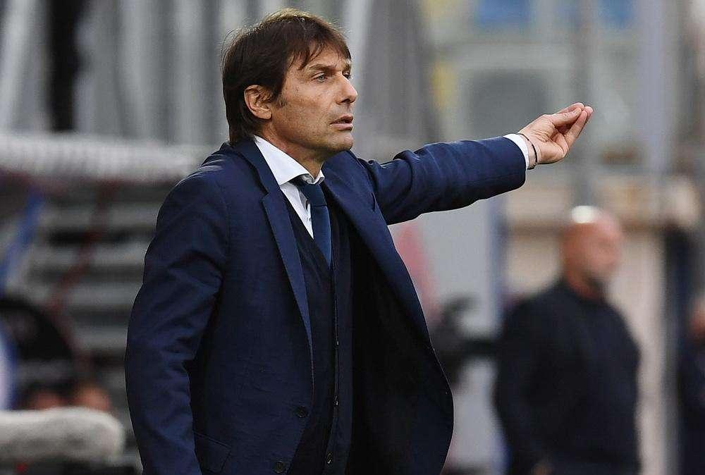 Scudetto a un passo, anche Conte esulta su Instagram: "Loading..."