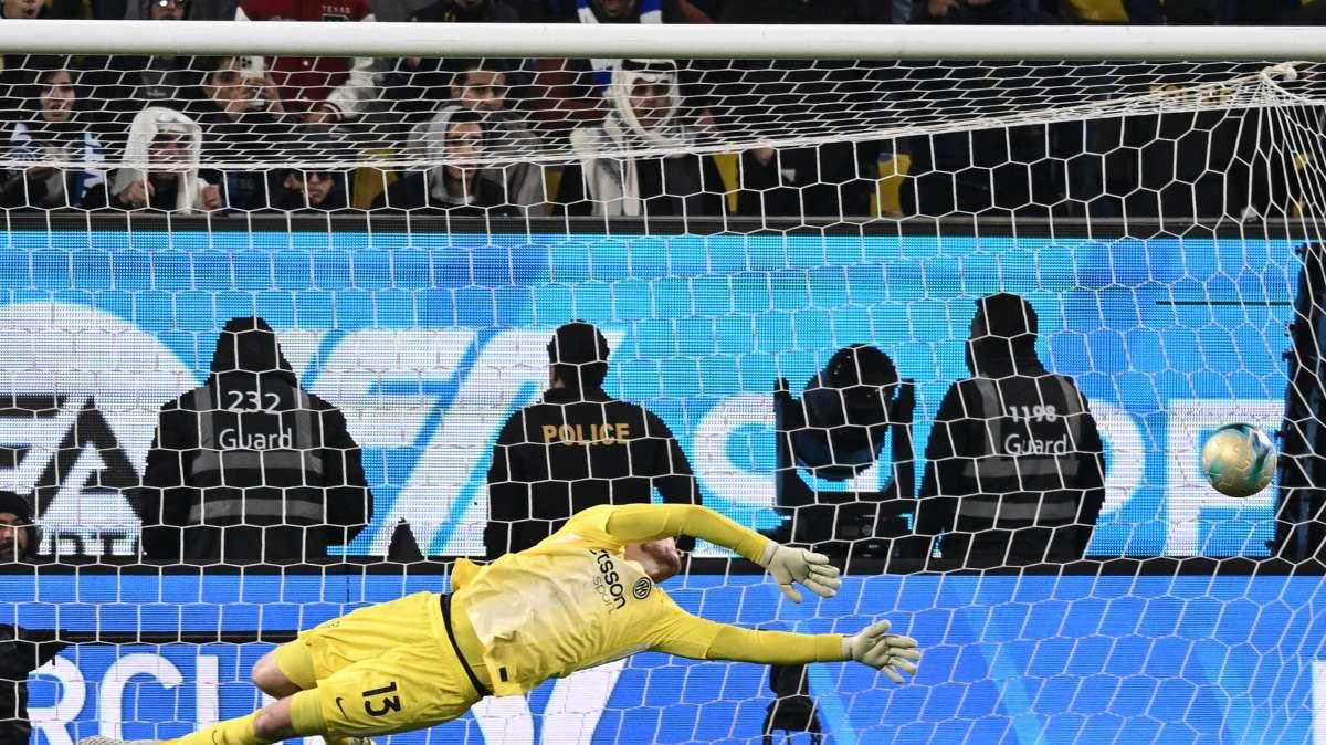 Josep Martinez è una certezza. La realtà invita Chivu all'azione