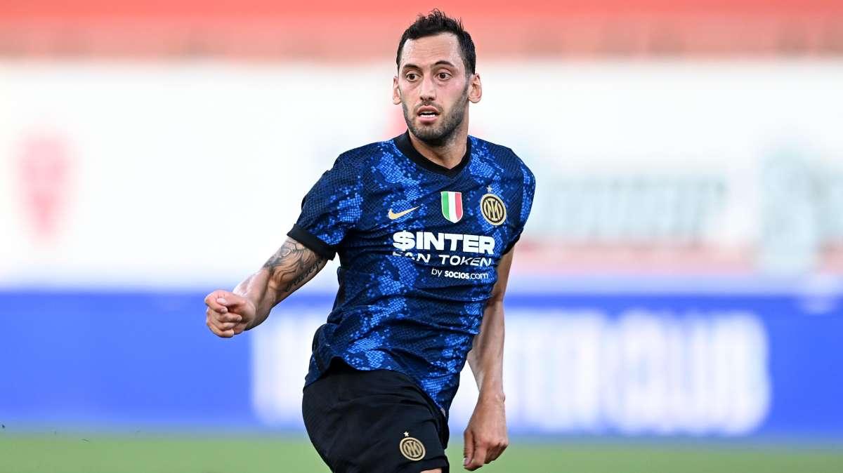 PROBABILI FORMAZIONI - Inter-Genoa: debuttano Calhanoglu e Dzeko, Sensi agirà da trequartista