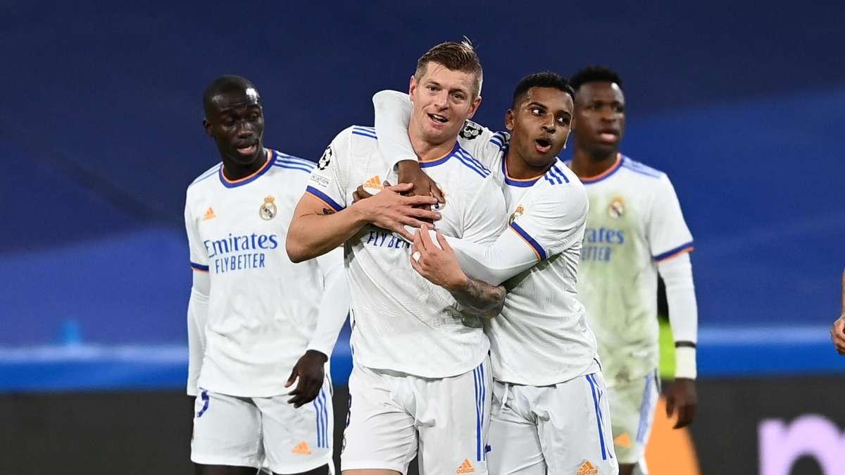 Luci e ombre al Bernabeu: l'Inter perde 2-0 e finisce seconda. Espulso Barella