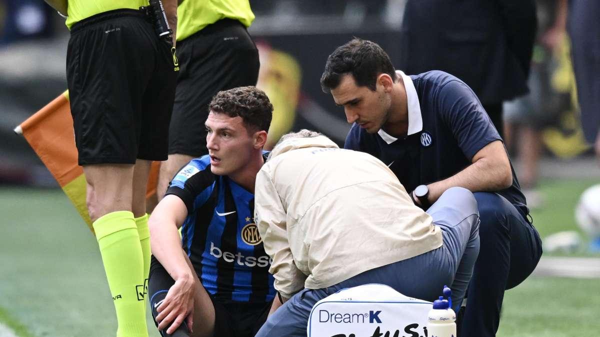 Inter, fastidio in allenamento per Pavard: cosa filtra verso il Barcellona