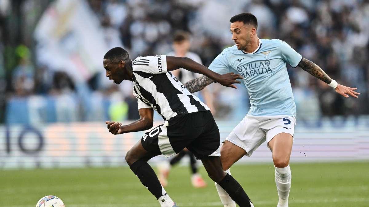 L'ha ripresa ancora Vecino: 1-1 e Juve fermata dalla Lazio. Decisivo un rosso