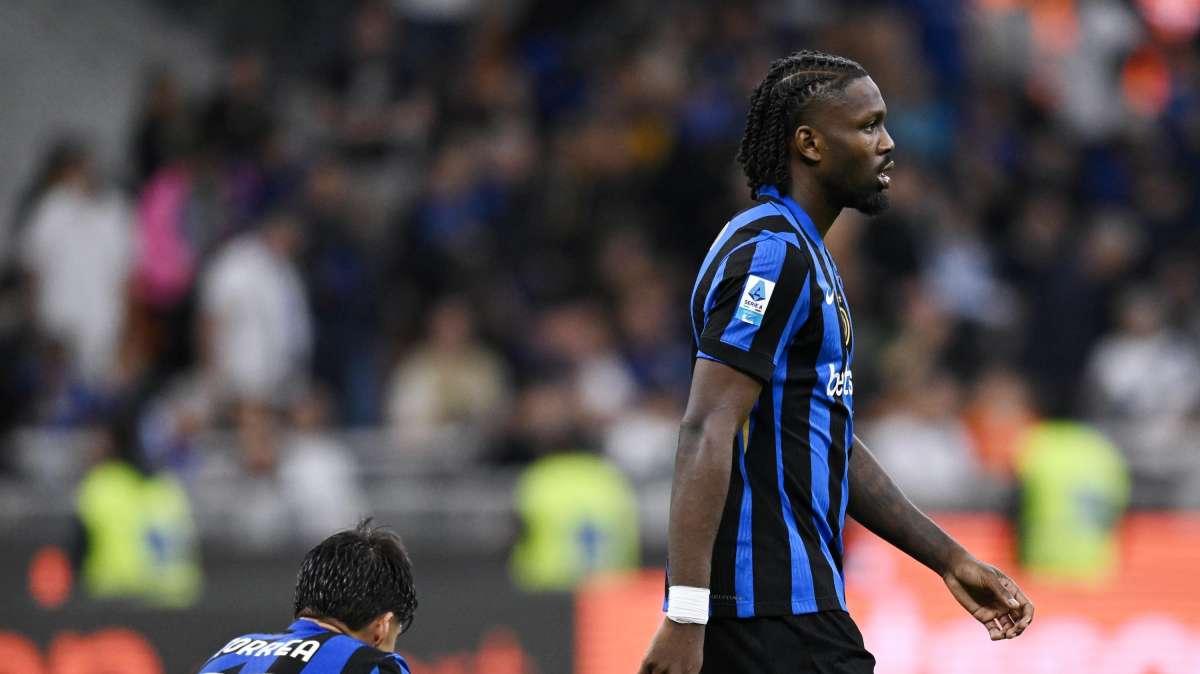 Il Napoli fa 0-0 ma l’Inter non batte la Lazio, silenzio stampa dei nerazzurri. Le top news del 18 maggio
