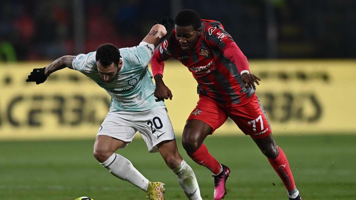 Inter, buone notizie da Appiano: Calhanoglu si allena in gruppo