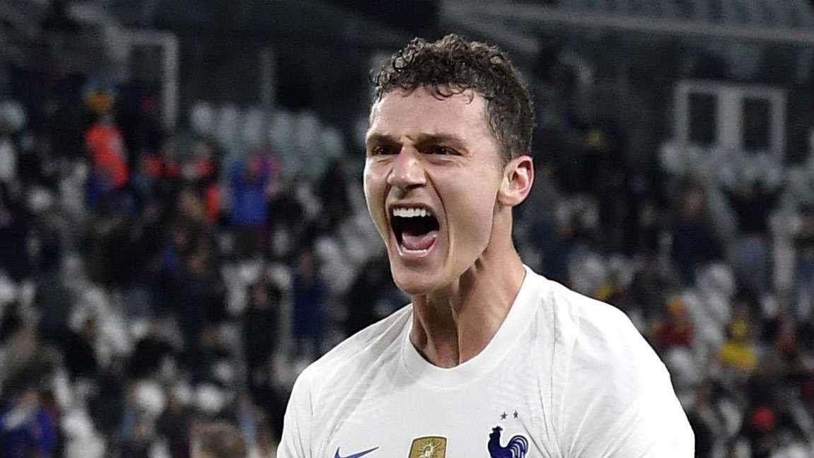 Pavard è atterrato a Milano! Comincia l'avventura in nerazzurro del francese