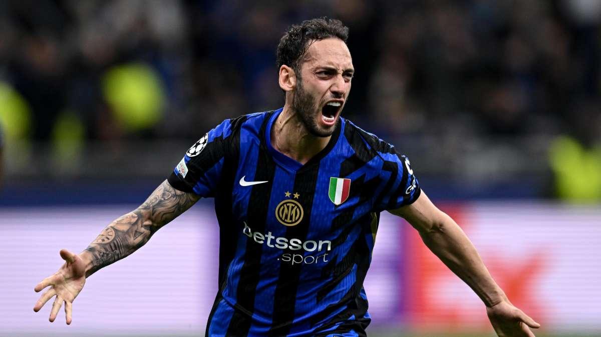 Calhanoglu, annuncio dell'agente a sorpresa: "Giocherà nell'Inter la prossima stagione"