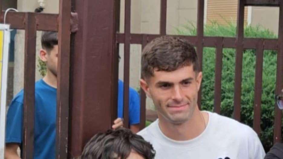 Pulisic già in clima derby: "Il miglior regalo di compleanno vincere e fare un gol all'Inter"