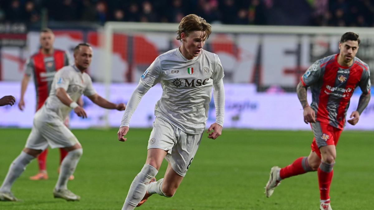 Il Napoli ritrova McTominay, anche Spinazzola e Meret in gruppo: buone notizie per Allegri