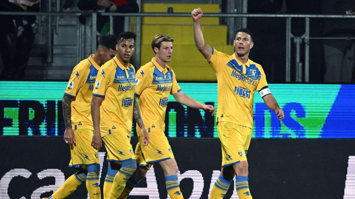 Il Frosinone non sa più vincere, l'Empoli cade col Cagliari. I risultati dei match delle 15