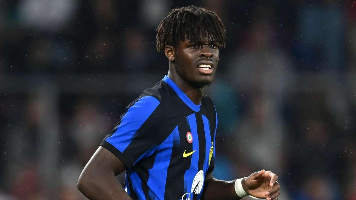 Inzaghi ha deciso, Bisseck confermato in difesa. Darmian torna sulla fascia