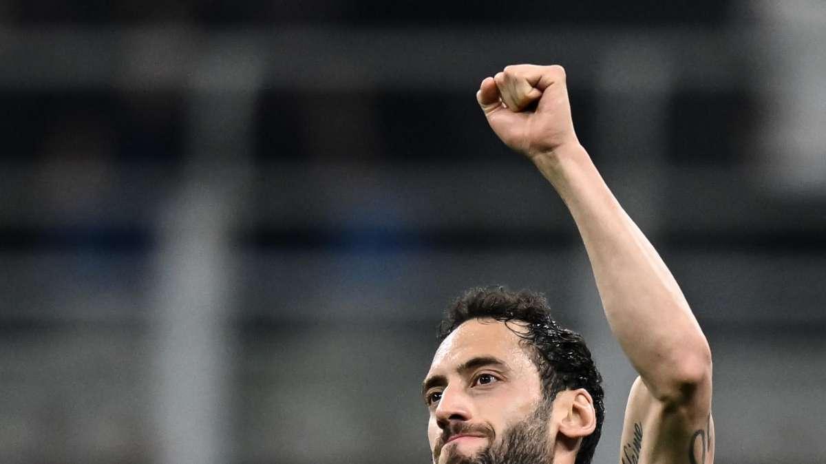 Calhanoglu: "Tornati bene in partita dopo l'1-0, ci abbiamo creduto sempre. C'è tanto orgoglio"