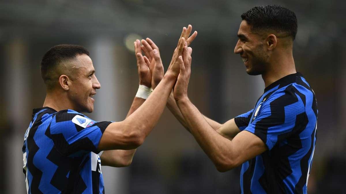 L'Inter dà spettacolo nonostante il tricolore: 3-1 alla Samp al termine del primo tempo