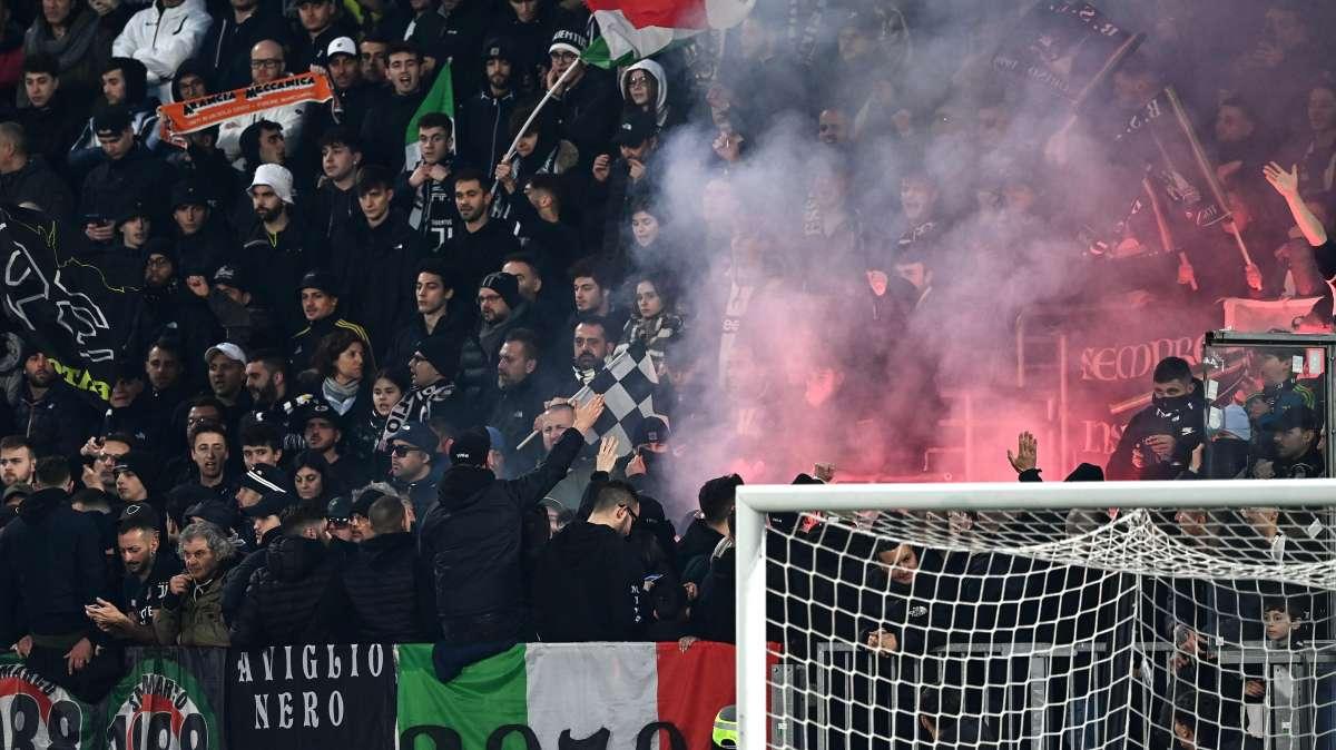 Caso Lukaku, l'inchiesta: 171 tifosi Juve daspati. Ma dal settore Inter cori sull'Heysel