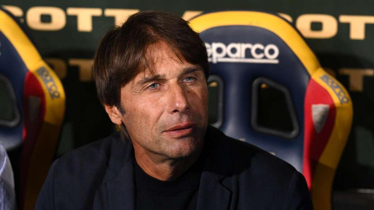 Conte punge: "Il Napoli nelle prime posizioni dà fastidio"