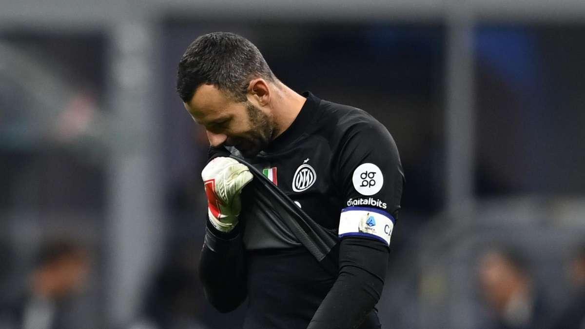 Stipendio ridotto e vice-Onana: ecco la proposta dell'Inter ad Handanovic